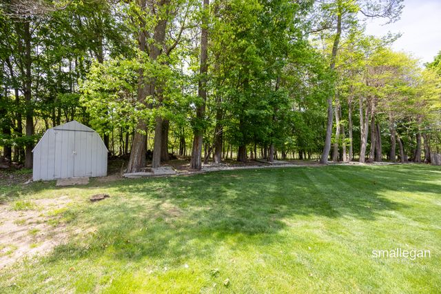 5349 Tahoe Pine Court, Wyoming, MI 49519