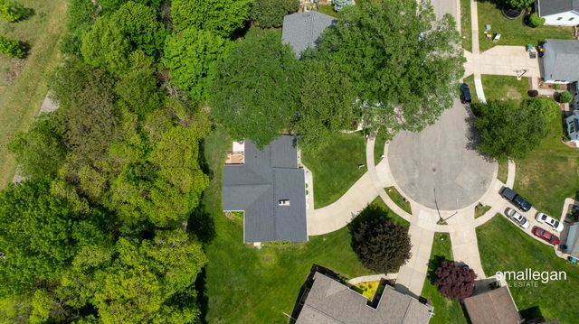 5349 Tahoe Pine Court, Wyoming, MI 49519