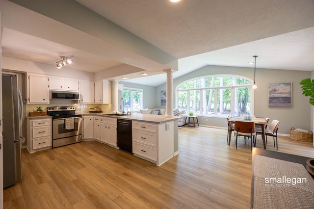 5349 Tahoe Pine Court, Wyoming, MI 49519