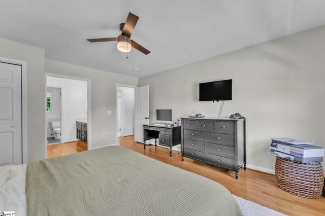 304 Wagoncreek Drive, Simpsonville, SC 29681