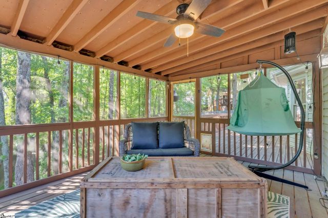 304 Wagoncreek Drive, Simpsonville, SC 29681