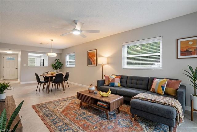 3150 Binnacle DR 106, Naples, FL 34103