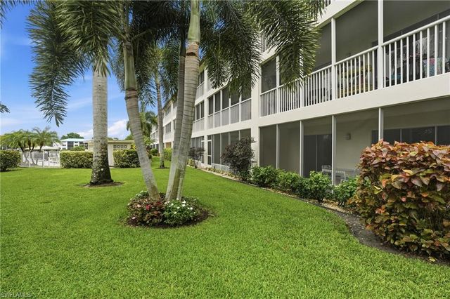 3150 Binnacle DR 106, Naples, FL 34103