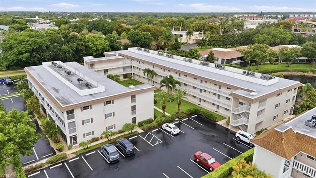 3150 Binnacle DR 106, Naples, FL 34103