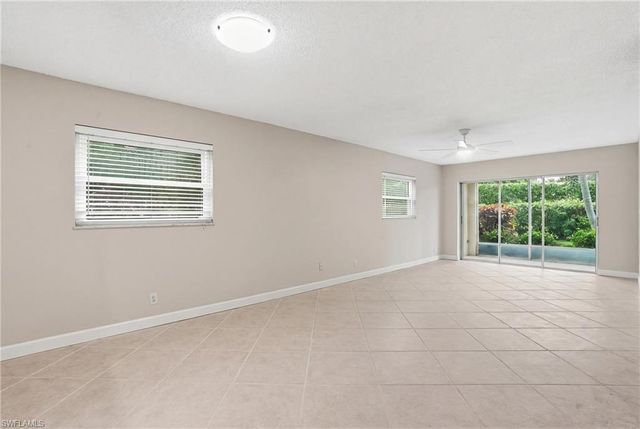 3150 Binnacle DR 106, Naples, FL 34103
