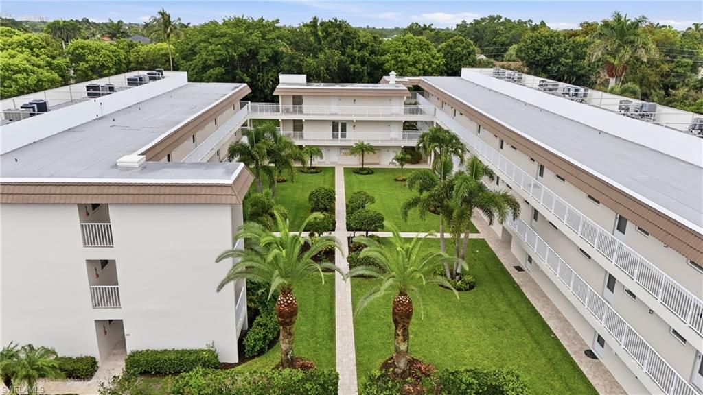 3150 Binnacle DR 106, Naples, FL 34103