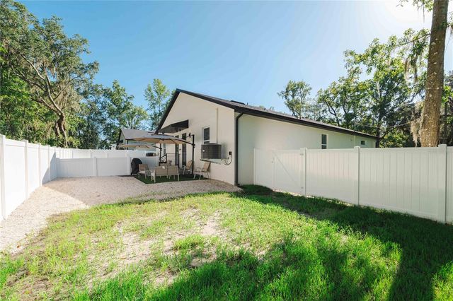 192-194 S LEMON AVENUE, Brooksville, FL 34601
