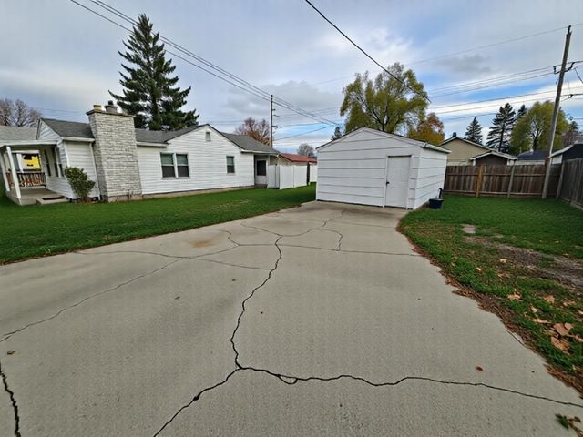 1024 E Queen Ave, Spokane, WA 99207