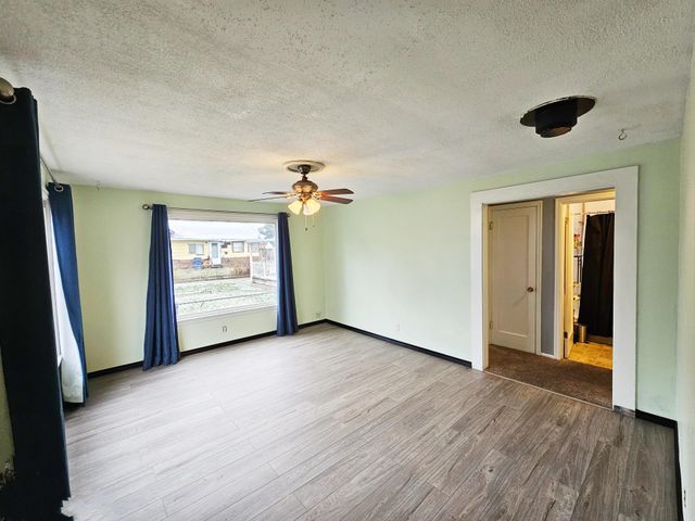 1024 E Queen Ave, Spokane, WA 99207