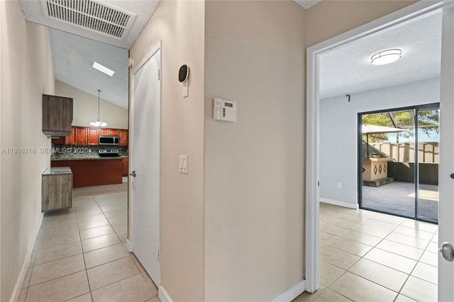 9568 Boca Gardens Pkwy B, Boca Raton, FL 33496