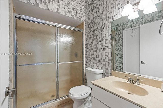 9568 Boca Gardens Pkwy B, Boca Raton, FL 33496