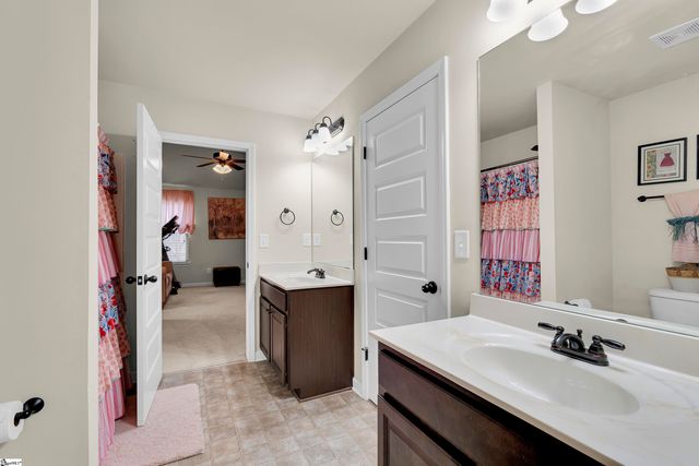 218 Lovelace Court, Simpsonville, SC 29681