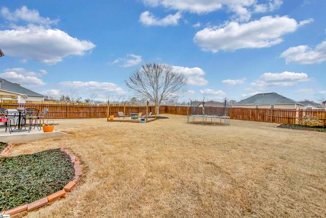 218 Lovelace Court, Simpsonville, SC 29681