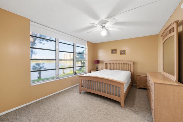 3051 N Course Drive 211, Pompano Beach, FL 33069