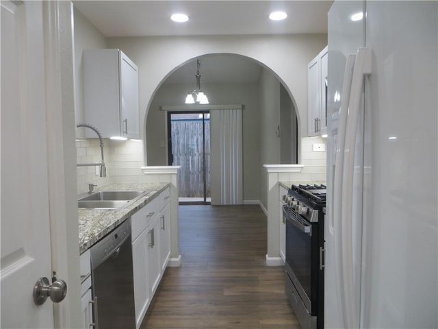 11921 Tobler TRL, Austin, TX 78753