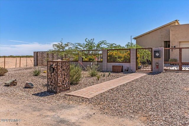 4225 N VALLEY Road, Eloy, AZ 85131