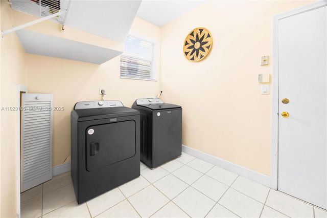 15241 SW 51st St, Miramar, FL 33027