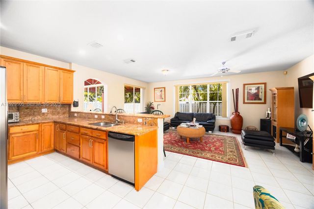 15241 SW 51st St, Miramar, FL 33027