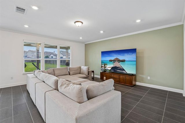 305 Kat Garnet DR, Kyle, TX 78640