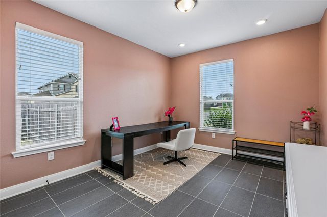 305 Kat Garnet DR, Kyle, TX 78640