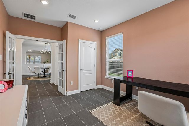 305 Kat Garnet DR, Kyle, TX 78640