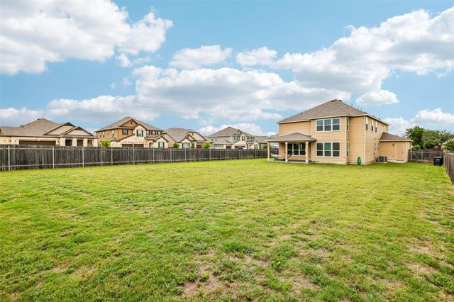 305 Kat Garnet DR, Kyle, TX 78640