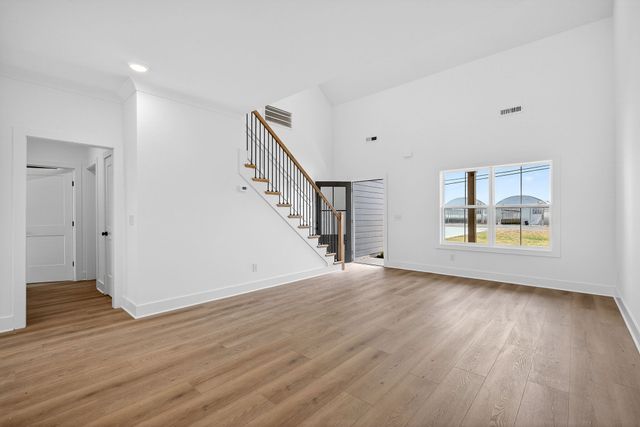 193 Cripps Ln, Smithville, TN 37166