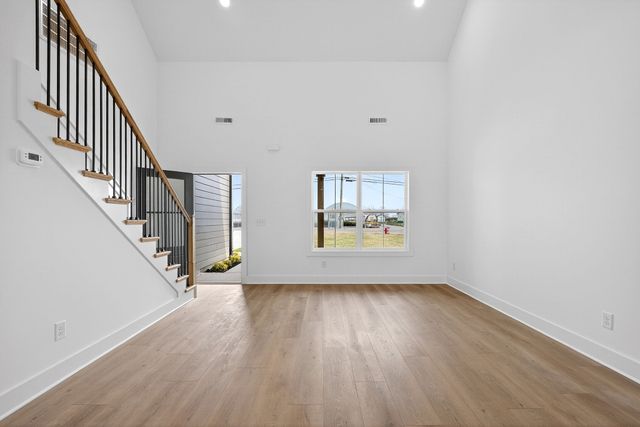 193 Cripps Ln, Smithville, TN 37166