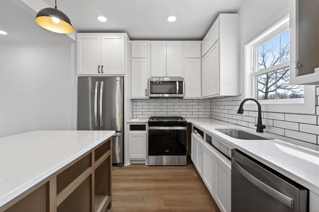 193 Cripps Ln, Smithville, TN 37166