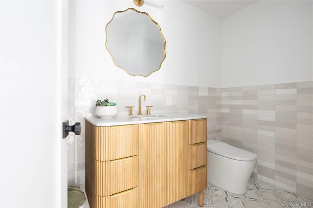 480 Eastwood Drive, Cutchogue, NY 11935