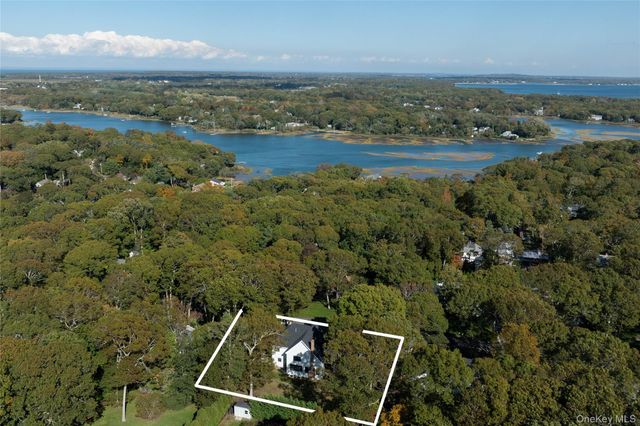 480 Eastwood Drive, Cutchogue, NY 11935