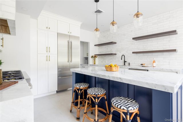 480 Eastwood Drive, Cutchogue, NY 11935