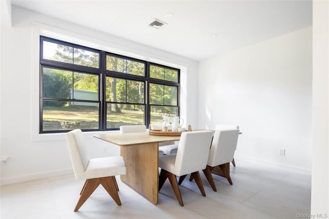 480 Eastwood Drive, Cutchogue, NY 11935