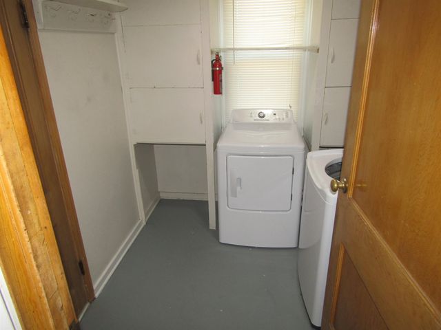 929 Lewis Ave, Salina, KS 67401