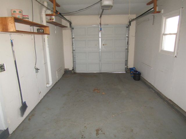 929 Lewis Ave, Salina, KS 67401