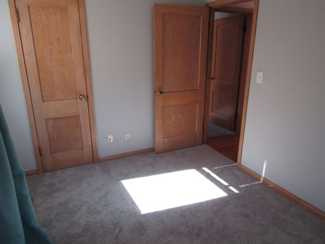 929 Lewis Ave, Salina, KS 67401