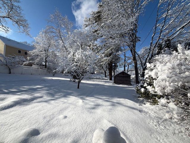 24 Friendship St, Billerica, MA 01821