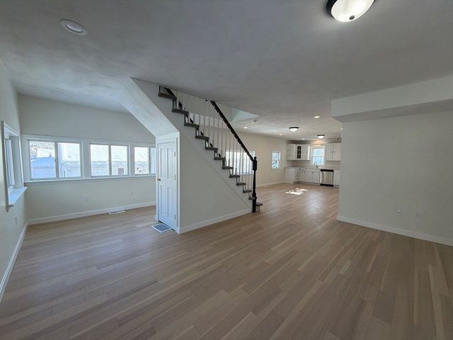 24 Friendship St, Billerica, MA 01821