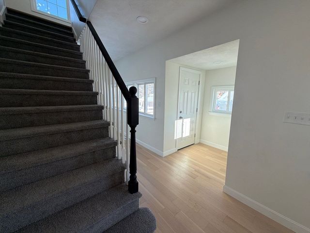 24 Friendship St, Billerica, MA 01821