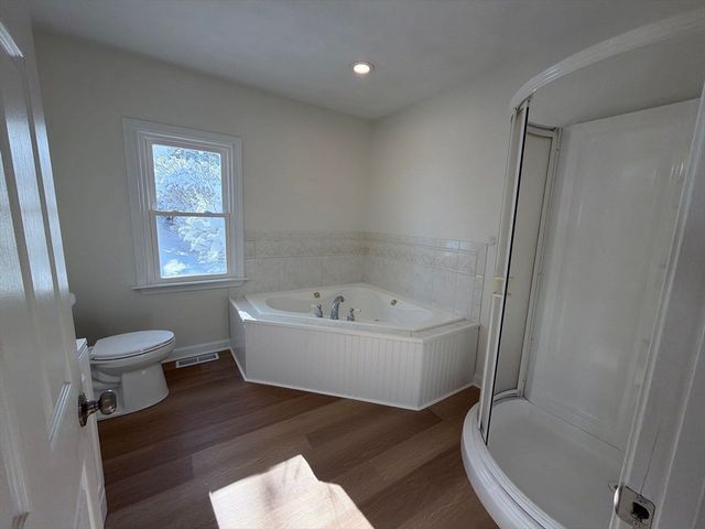 24 Friendship St, Billerica, MA 01821