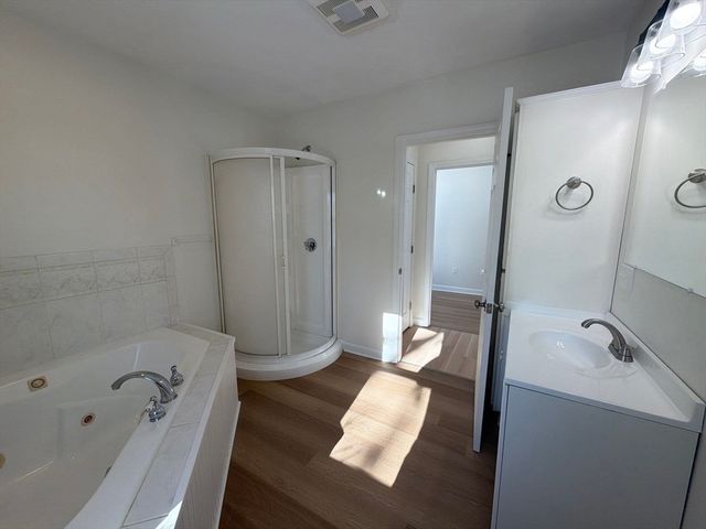 24 Friendship St, Billerica, MA 01821