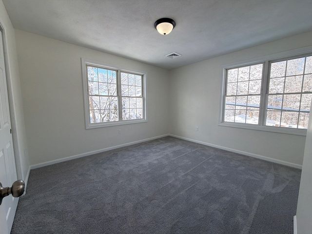 24 Friendship St, Billerica, MA 01821