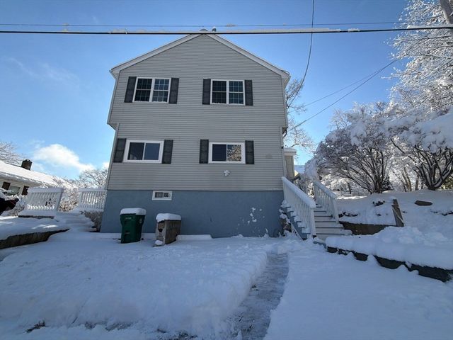 24 Friendship St, Billerica, MA 01821