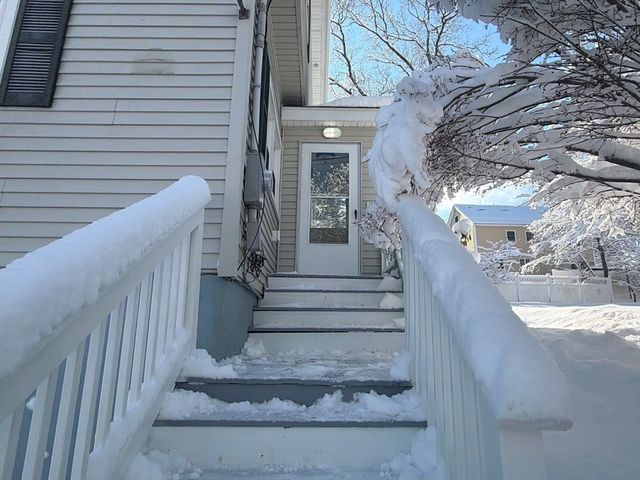 24 Friendship St, Billerica, MA 01821