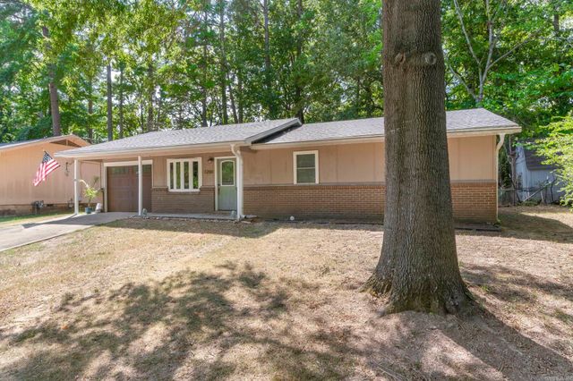 1200 Chris Drive, Benton, AR 72015
