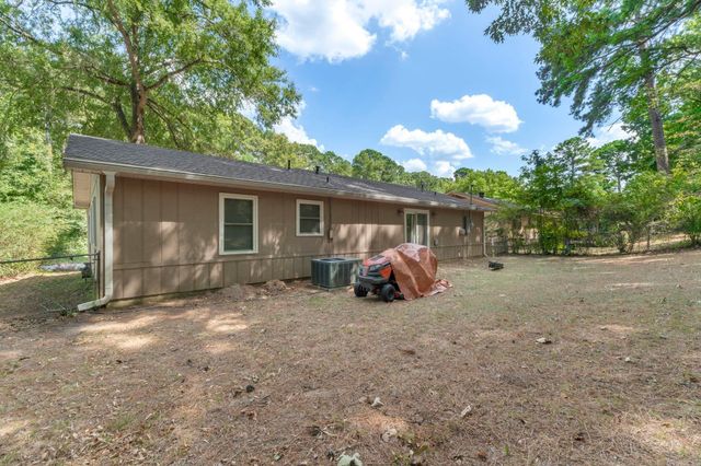 1200 Chris Drive, Benton, AR 72015