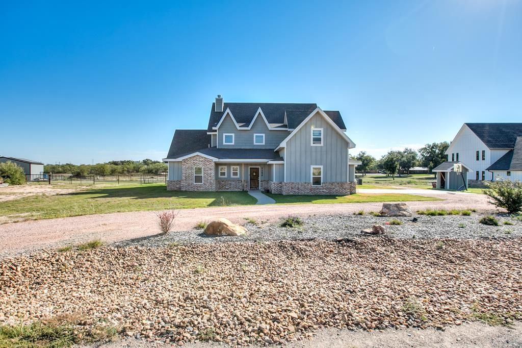 Image 2 of property listing at 7152 Club Creek Lane, San Angelo, TX 76904