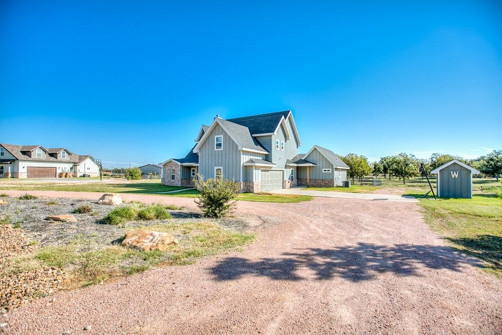 Image 41 of property listing at 7152 Club Creek Lane, San Angelo, TX 76904
