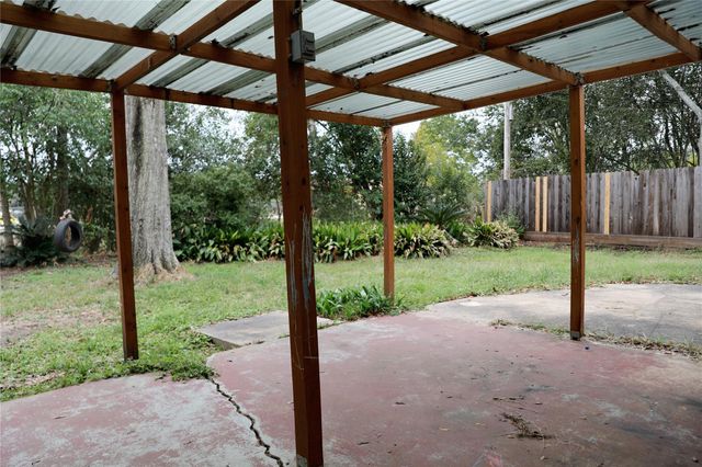 730 Dezso Drive, Alvin, TX 77511