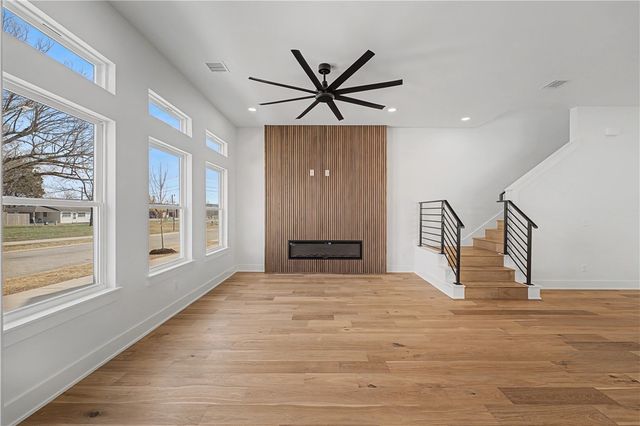 817 S Jagger Lane, Fayetteville, AR 72701